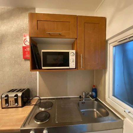 F1-Basement Studio Fits 3 Near Paddington Apartment London Exterior photo
