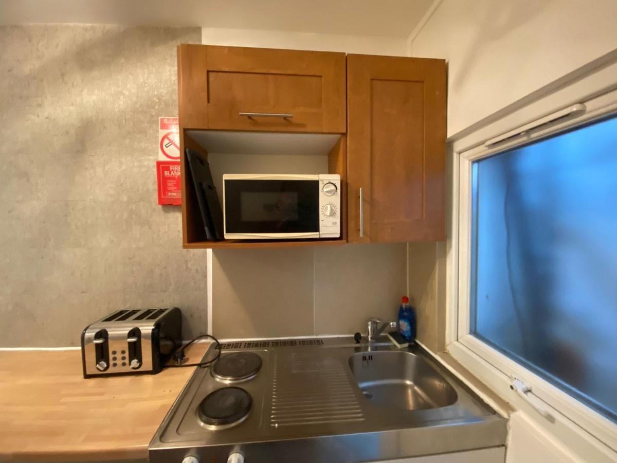 F1-Basement Studio Fits 3 Near Paddington Apartment London Exterior photo