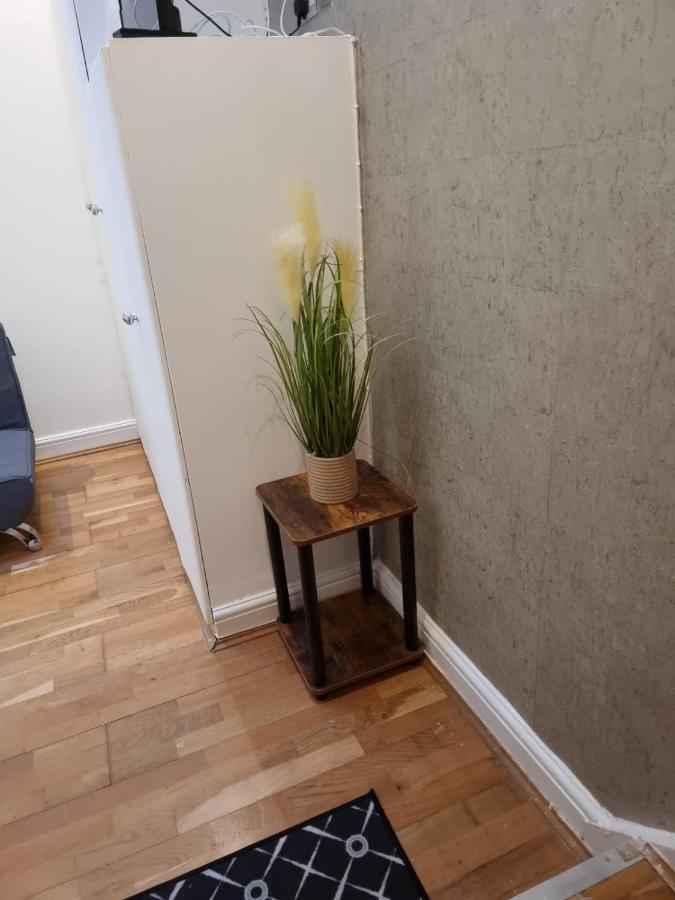 F1-Basement Studio Fits 3 Near Paddington Apartment London Exterior photo